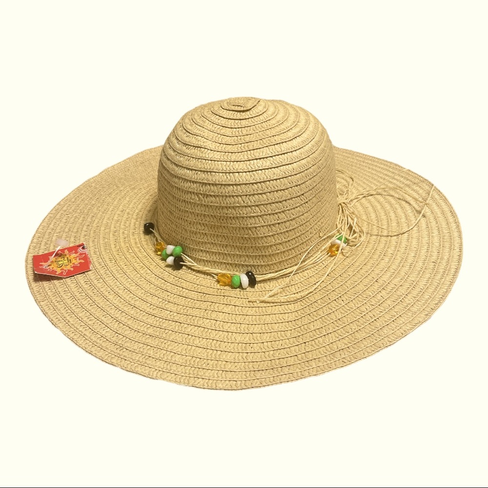 New with tags- Victoria  Beach Hat